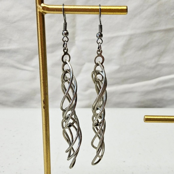 Unbranded Jewelry - Dangle Earrings Women Silver Interlocking Swirl Cage Modernist